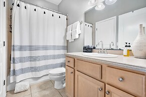 Pool Hot Tub Dock Walk to Beach Beach Gear