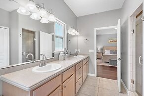 Pool Hot Tub Dock Walk to Beach Beach Gear