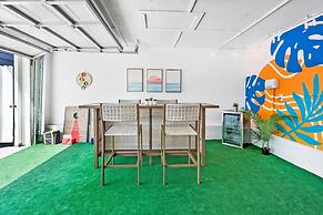 Heated Pool Tiki Lounge Steps to Beach Games