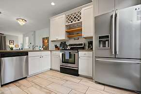 Heated Pool Tiki Lounge Steps to Beach Games