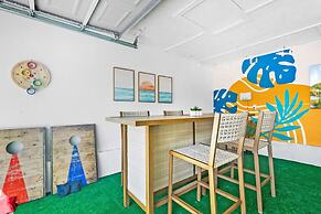 Heated Pool Tiki Lounge Steps to Beach Games