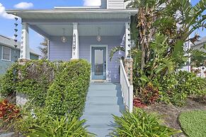 Heated Pool Tiki Lounge Steps to Beach Games