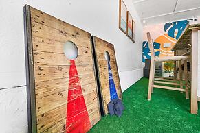 Heated Pool Tiki Lounge Steps to Beach Games