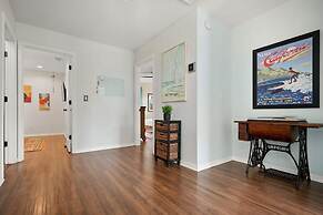 Heated Pool Tiki Lounge Steps to Beach Games