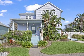 Heated Pool Tiki Lounge Steps to Beach Games