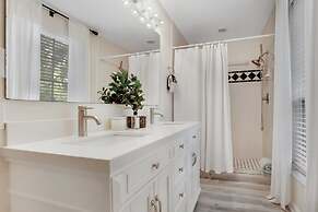 On the Canal New Dock Kayak Bikes Beach Gear