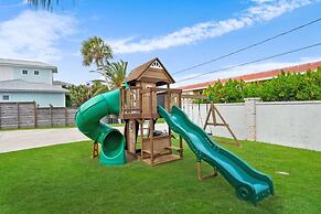 100 Steps to Beach Pool Hot Tub BBQ Playground