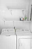 Walk to Beach BBQ Screened Patio Beach Gear