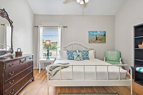 Walk to Beach Fire Pit Screened Patio Smart TVs