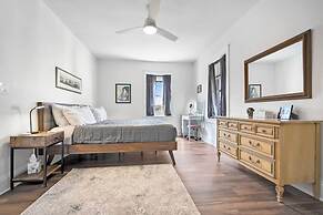 Free Parking Big Patio Next to Restaurants Bars