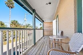 Free Parking Big Patio Next to Restaurants Bars