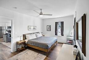 Free Parking Big Patio Next to Restaurants Bars