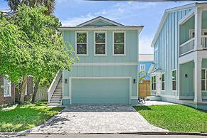 Downtown St Augustine Apt Smart TV Pack N Play