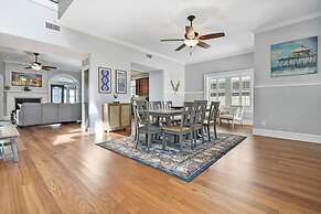 Beach House Pool Golf Cart Game Room BBQ