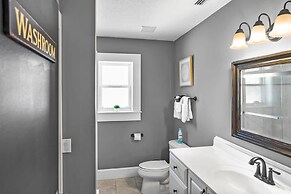 Beach House Pool Golf Cart Game Room BBQ