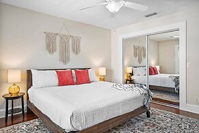 Beach House Pool Golf Cart Game Room BBQ