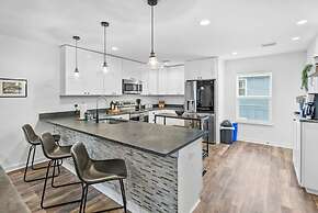 Pool Spa Downtown by Beach FOY Add Golf Cart