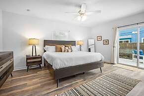 Pool Spa Downtown by Beach FOY Add Golf Cart