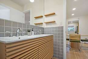 Walk Downtown Free Parking By Conch House Games