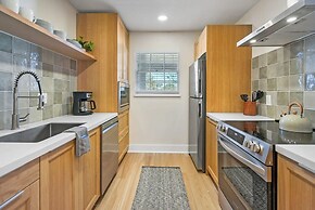 Walk Downtown Free Parking By Conch House Games