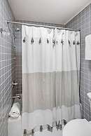 Walk Downtown Free Parking By Conch House Games