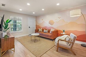 Walk Downtown Free Parking By Conch House Games