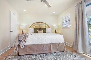 Walk Downtown Free Parking By Conch House Games