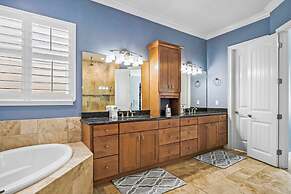 Pool Steps to Sand Near Downtown Beach Gear