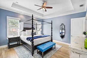 Pool Steps to Sand Near Downtown Beach Gear