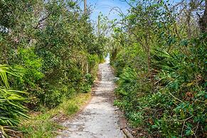 Pool Steps to Sand Near Downtown Beach Gear
