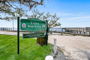 Pool Steps to Sand Near Downtown Beach Gear