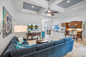 Pool Steps to Sand Near Downtown Beach Gear