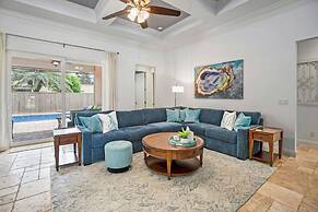 Pool Steps to Sand Near Downtown Beach Gear