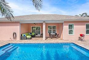 Pool Steps to Sand Near Downtown Beach Gear