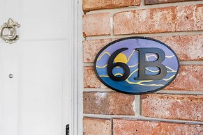 Walk Downtown By Conch House Free Parking Games