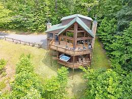 Hot Tub 3 Fireplaces Mountain Views Game Room