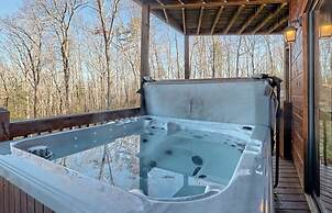 Hot Tub 3 Fireplaces Mountain Views Game Room