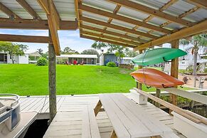 Qt Cottage on Dunn s Creek Fire Pit Kayaks