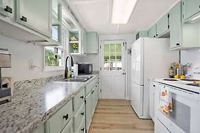 Qt Cottage on Dunn s Creek Fire Pit Kayaks