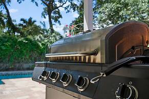 Welcome Basket Pool By Beach Fire Pit BBQ PS4