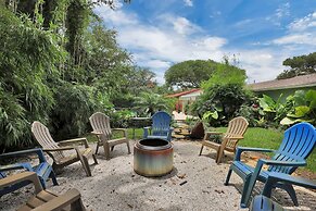 Welcome Basket Pool By Beach Fire Pit BBQ PS4