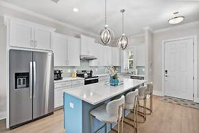 Steps to Ice Plant Downtown Fire Pit Parking