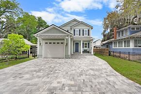 Steps to Ice Plant Downtown Fire Pit Parking