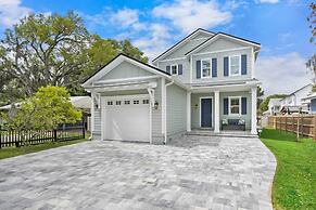 Steps to Ice Plant Downtown Fire Pit Parking