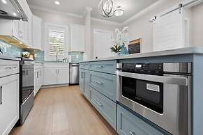 Steps to Ice Plant Downtown Fire Pit Parking