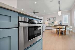 Steps to Ice Plant Downtown Fire Pit Parking