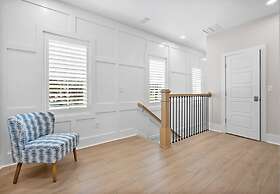 Steps to Ice Plant Downtown Fire Pit Parking