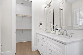 Steps to Ice Plant Downtown Fire Pit Parking