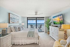 Vast Oceanfront Views Pool Patio Tennis