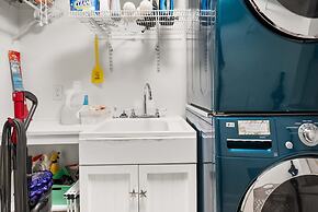 Vast Oceanfront Views Pool Patio Tennis